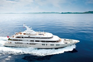 Motor Yacht Reborn - Underway at Sea